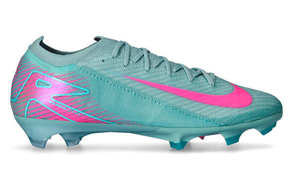 Chaussures en matière synthétique