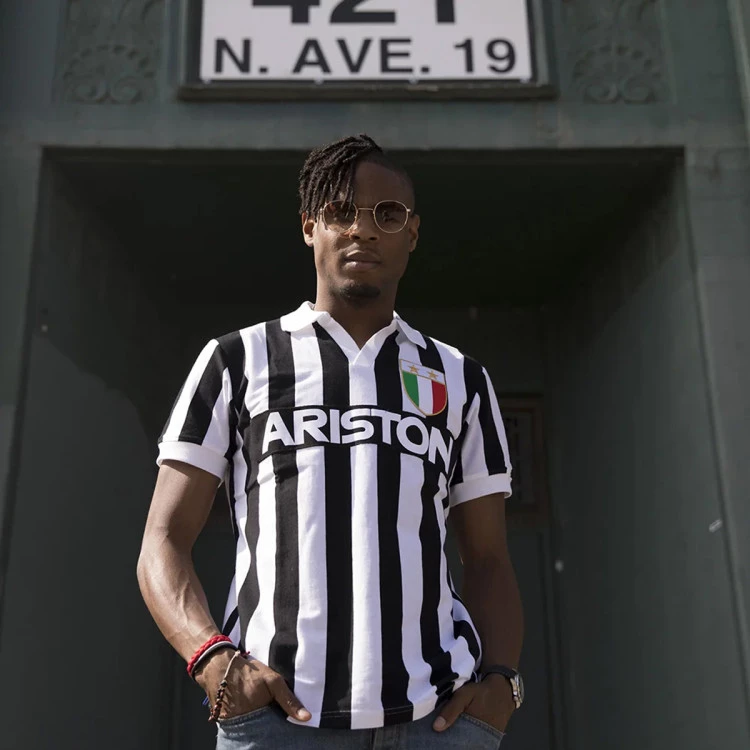 camiseta-copa-juventus-fc-1984-85-retro-black-white-7