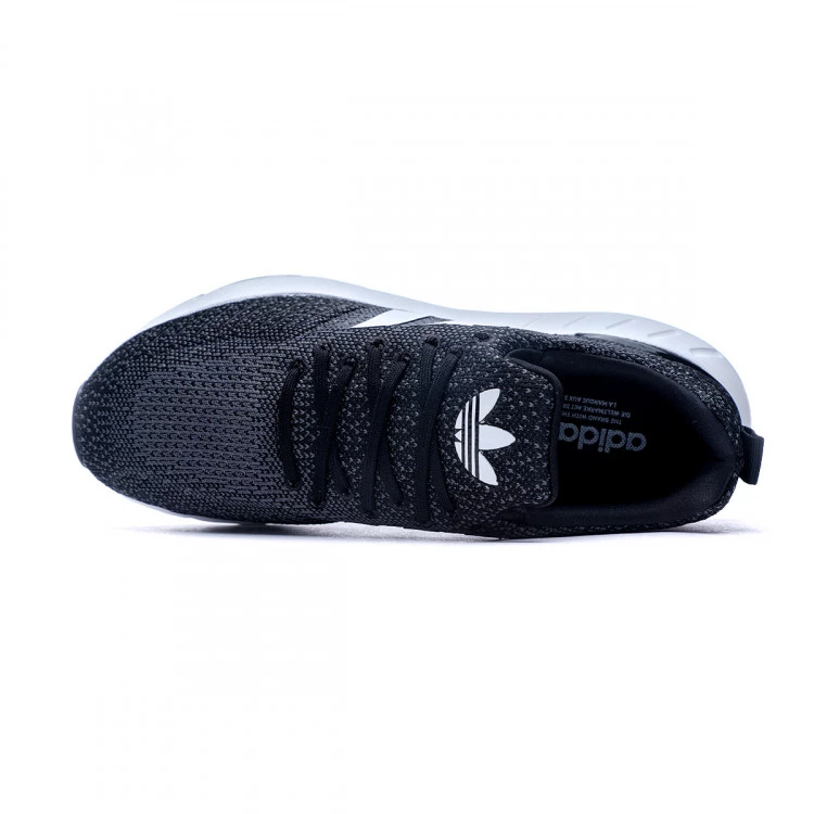 zapatilla-adidas-swift-run-22-core-black-white-grey-five-4