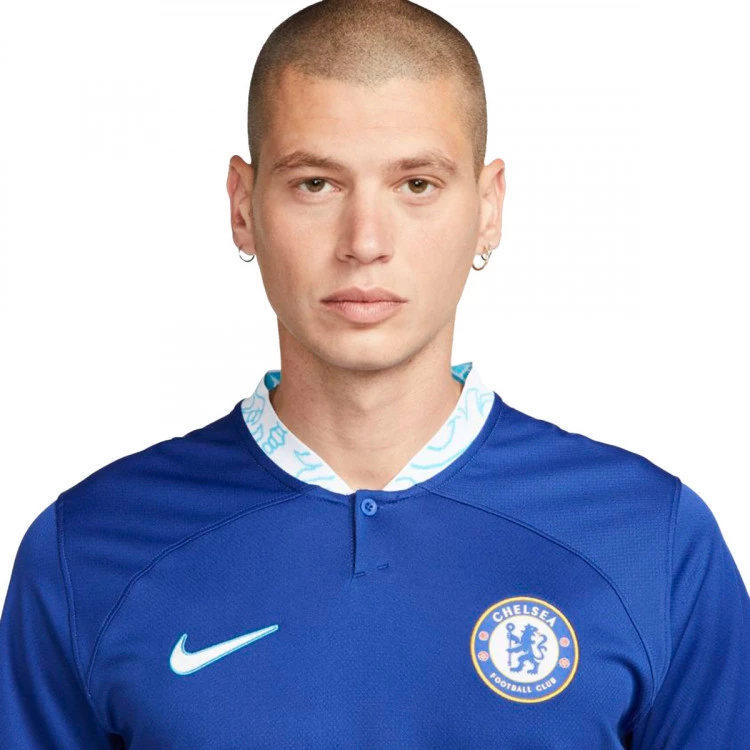 camiseta-nike-chelsea-fc-primera-equipacion-stadium-2022-2023-rush-blue-chlorine-blue-2