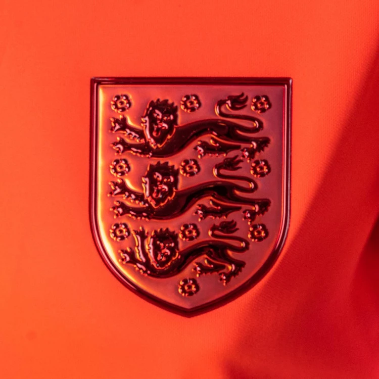 camiseta-nike-inglaterra-segunda-equipacion-stadium-euro-2022-mujer-granate-2