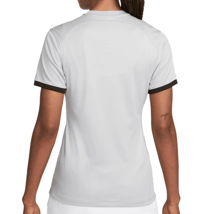 camiseta-nike-paris-saint-germain-fc-segunda-equipacion-stadium-2022-2023-mujer-light-smoke-grey-black-1