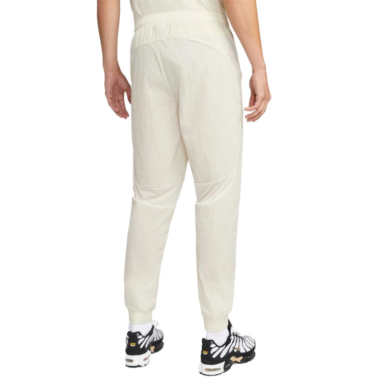 pantalon-largo-nike-nike-fc-wc-wvn-pant-rattansummit-whiteblack-1