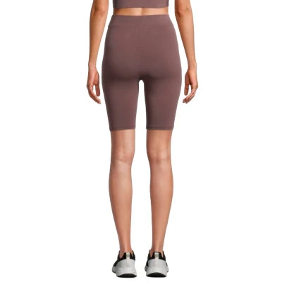 Cycliste femme Collias