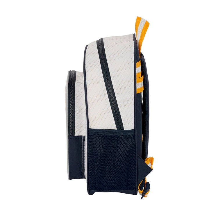 mochila-safta-infantil-adap.carro-real-madrid-1-equipacion-2324-blanco-1
