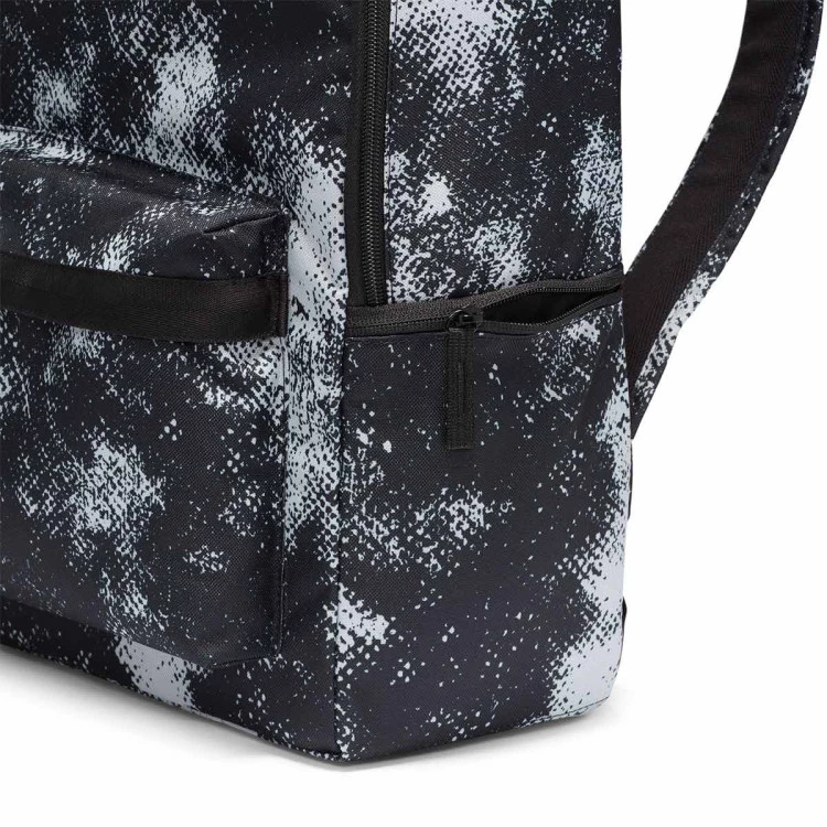 mochila-nike-heritage-white-black-summit-white-7