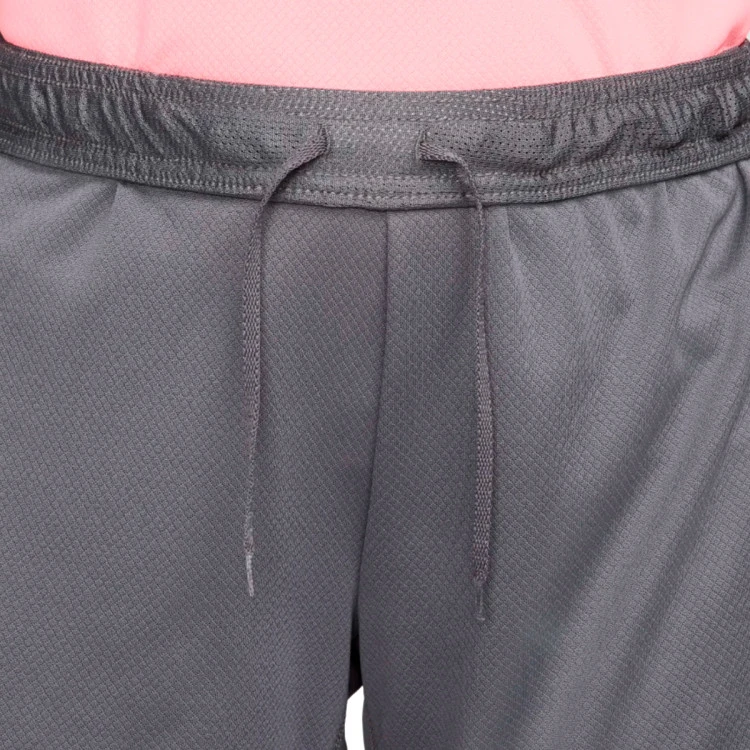 pantalon-corto-nike-dri-fit-strike-mujer-iron-grey-black-sunset-pulse-2