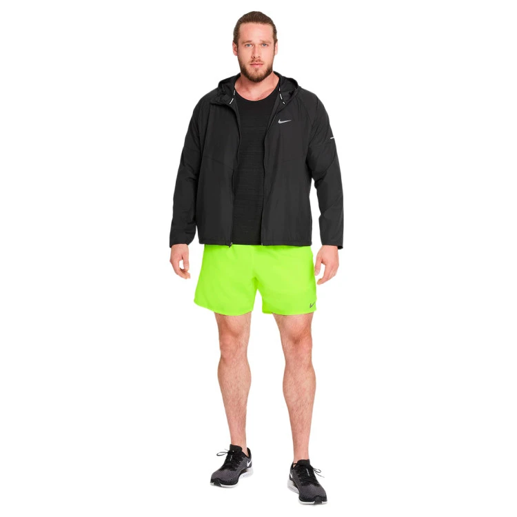 chubasquero-nike-miler-black-white-6