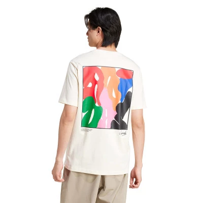 T-Shirt Fashion Arty