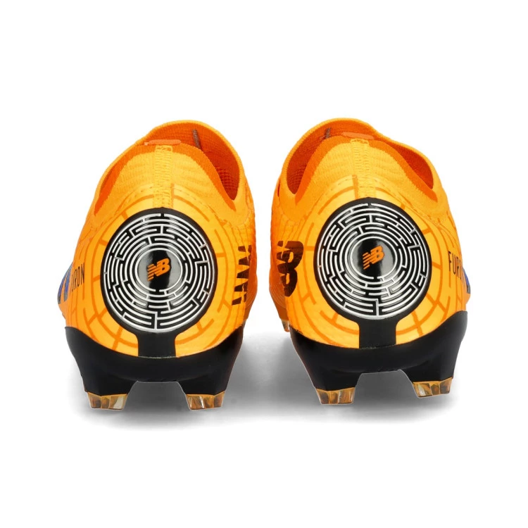 bota-new-balance-furon-pro-fg-v7-white-solar-blue-solar-pink-4