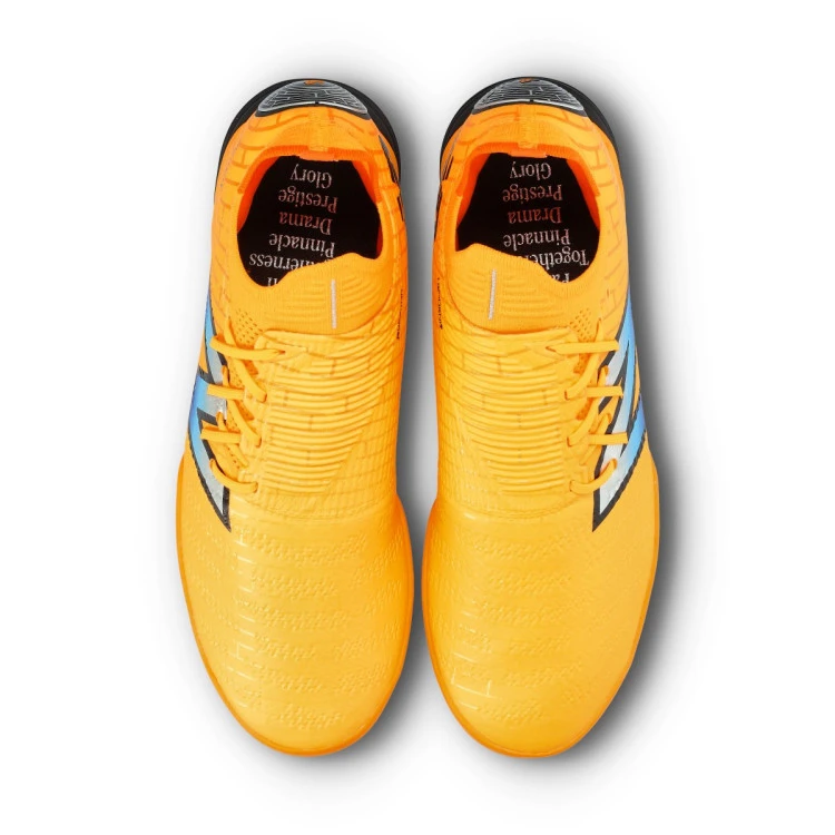 bota-new-balance-furon-pro-turf-v7-sun-glow-silver-metallic-black-4