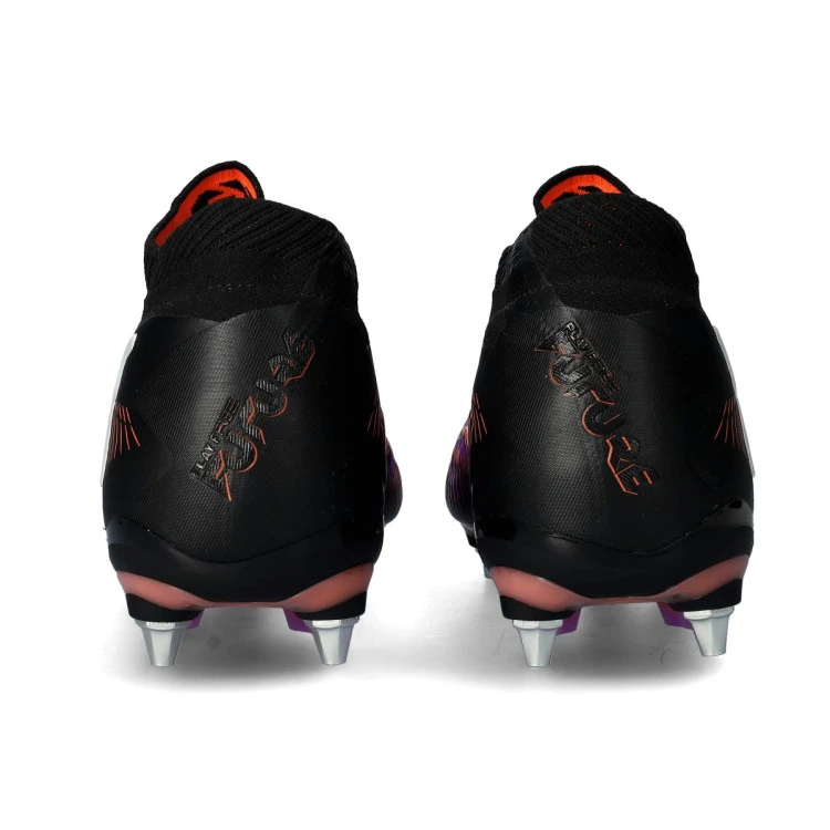 bota-puma-future-8-ultimate-mxsg-black-white-glowing-red-4