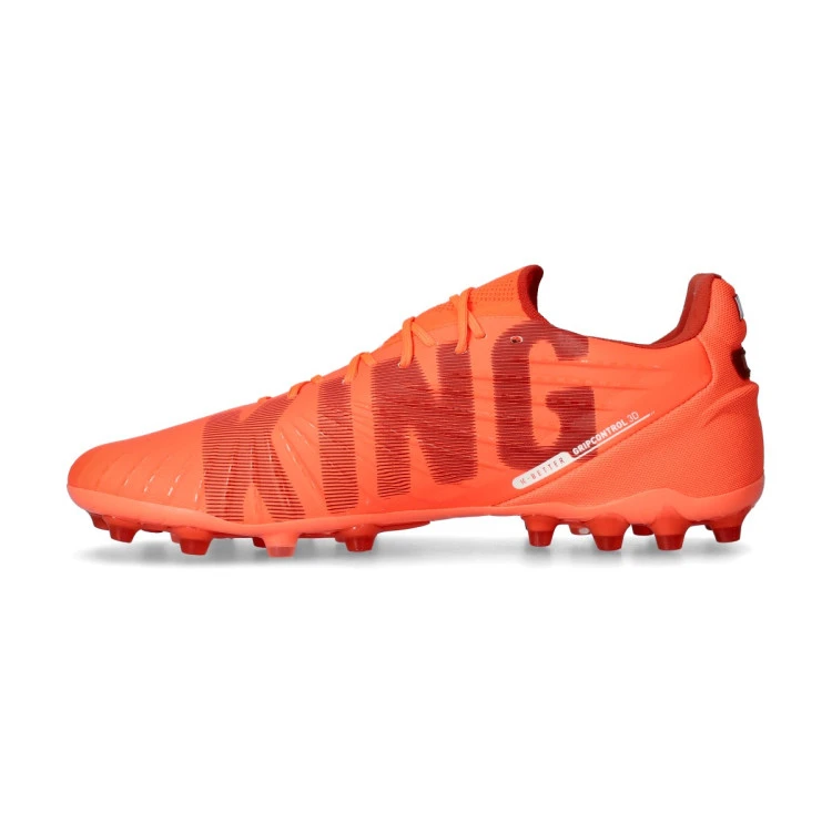 bota-puma-king-ultimate-mg-glowing-red-white-red-fire-2