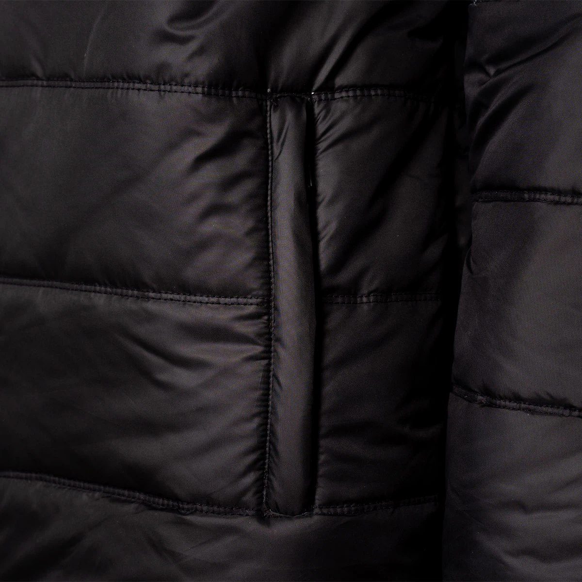 chaqueton-soka-summit-23-futbol-emotion-club-panther-black-3