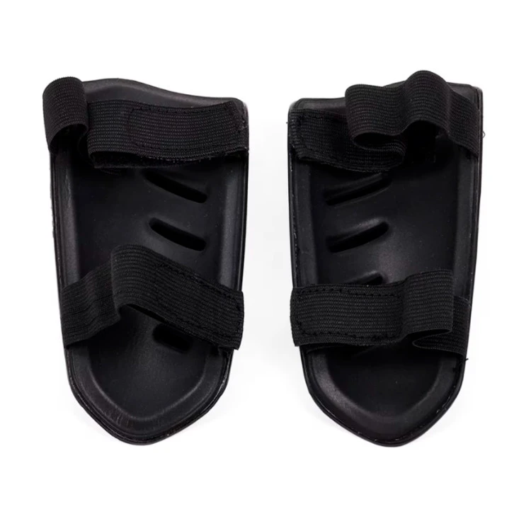 espinillera-puma-neymar-jr-ultra-light-strap-orange-poppy-black-1