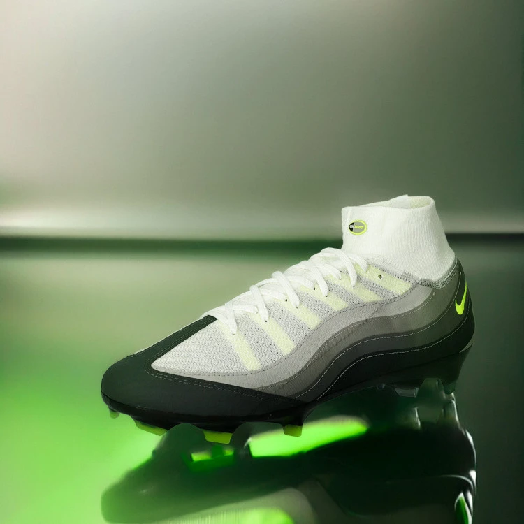 bota-nike-zoom-superfly-10-elite-am-95-se-fg-chapter-1-white-mtlc-gold-black-neon-yellow-anthracite-6