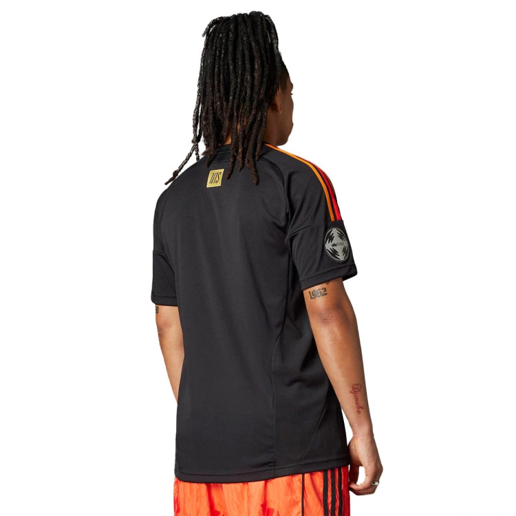 camiseta-adidas-arsenal-fc-fanswear-nts-radio-black-1