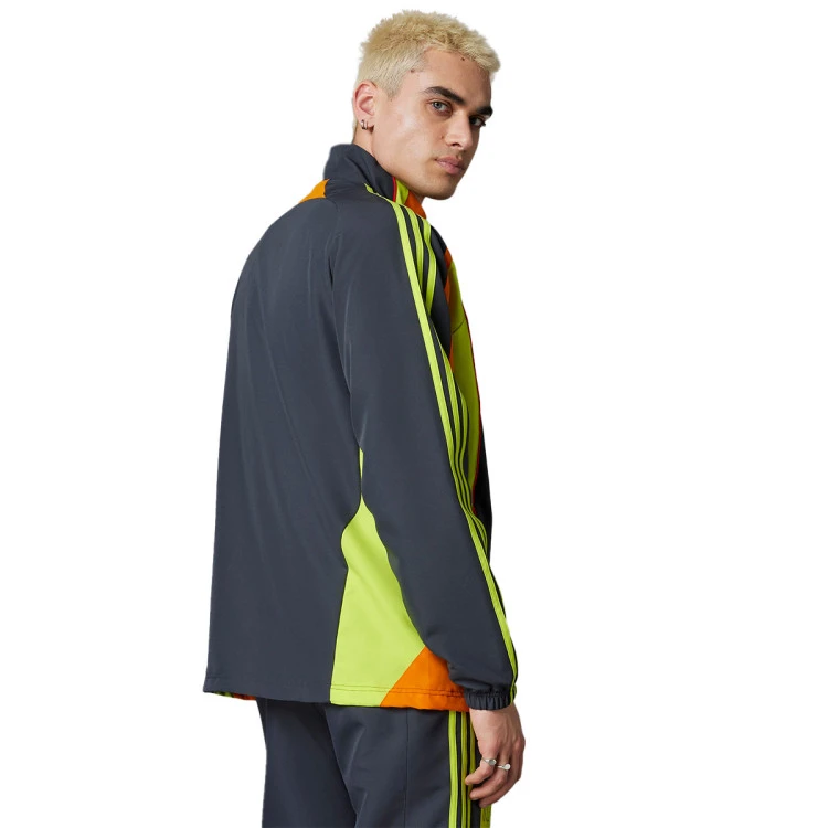 chaqueta-adidas-los-angeles-fanswear-nts-radio-dark-grey-1