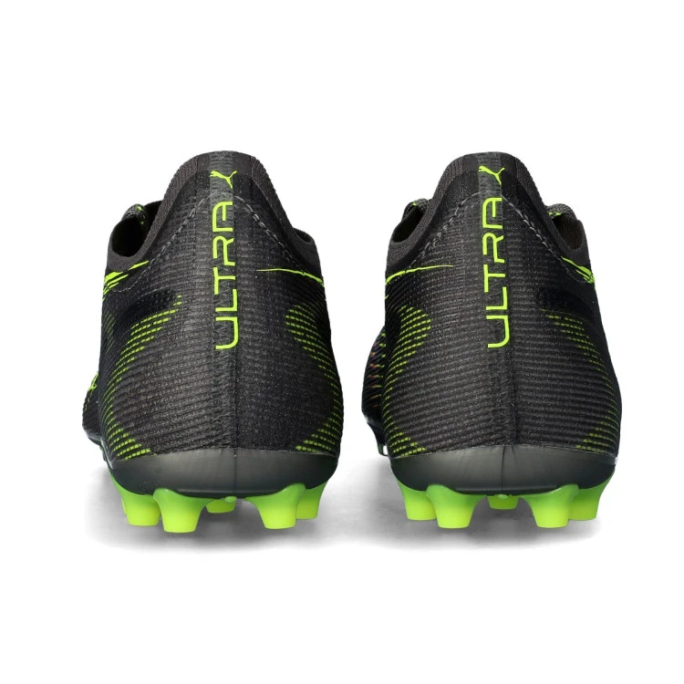 bota-puma-ultra-5-ultimate-mg-matte-aged-silver-yellow-alert-sun-struck-4