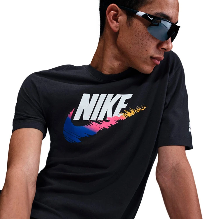 camiseta-nike-sportswear-futura-off-noir-2