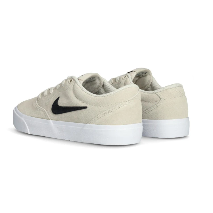 zapatilla-nike-charge-suede-blanco-5