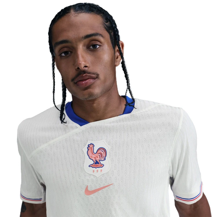 camiseta-nike-francia-segunda-equipacion-authentic-eurocopa-femenina-2025-pale-ivory-sail-bright-blue-lt-madder-root-no-2