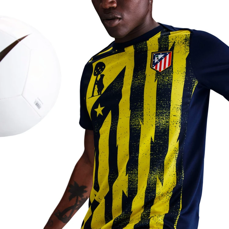 camiseta-nike-atletico-de-madrid-pre-match-2025-2026-binary-blue-vibrant-yellow-3