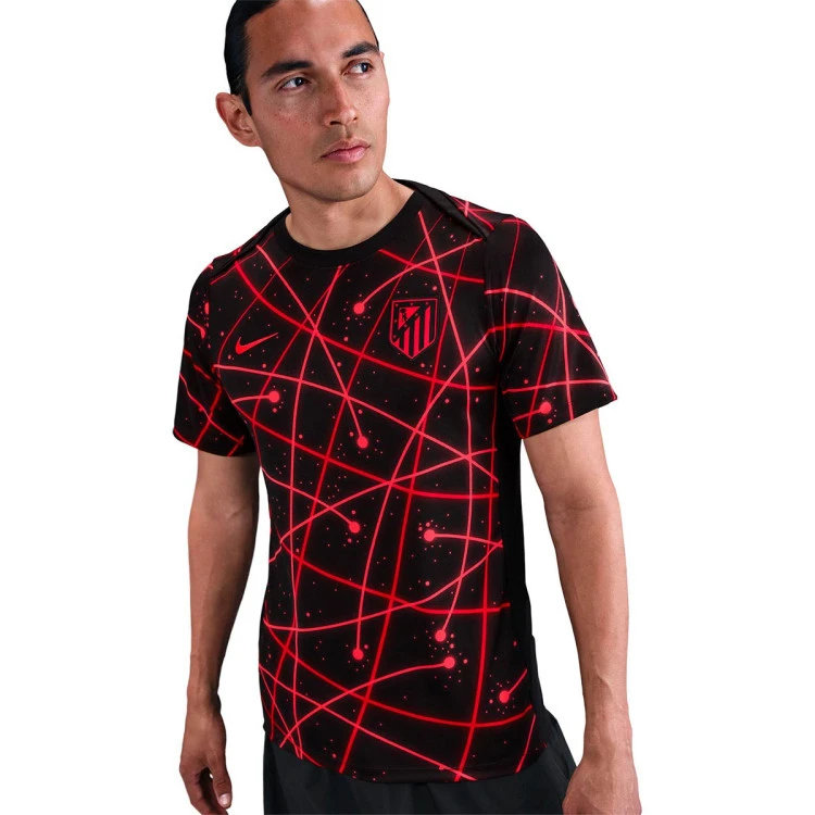 camiseta-nike-atletico-de-madrid-pre-match-mundial-clubes-2025-black-lt-crimson-university-red-lt-crimson-no-4