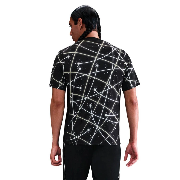 camiseta-nike-chelsea-fc-pre-match-mundial-clubes-2025-black-coconut-milk-team-gold-coconut-milk-no-1