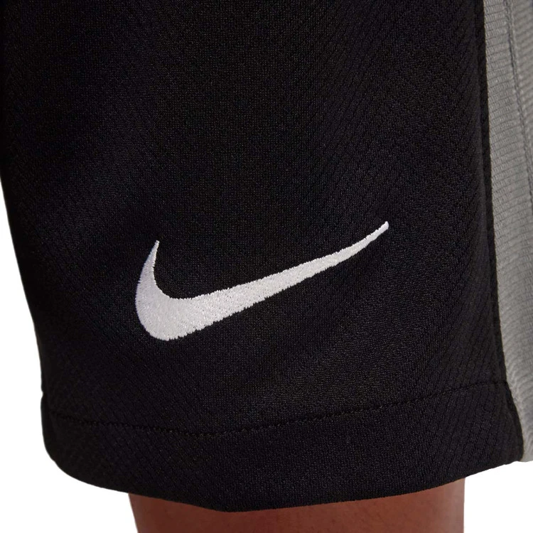 pantalon-corto-nike-chelsea-fc-primera-equipacion-portero-2025-2026-nino-black-smoke-grey-white-no-sponsor-3