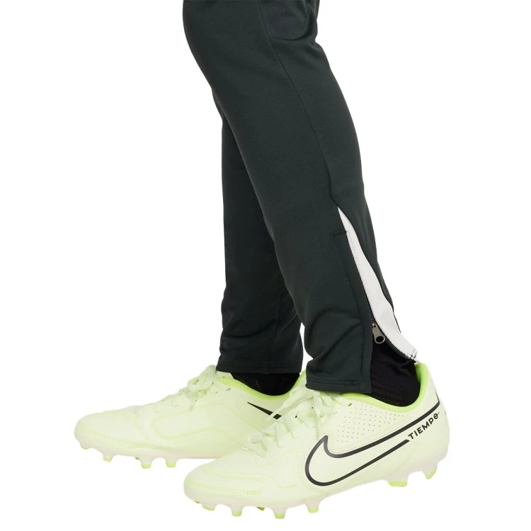 pantalon-largo-nike-chelsea-fc-training-2025-2026-nino-outdoor-green-phantom-phantom-full-sponsor-6