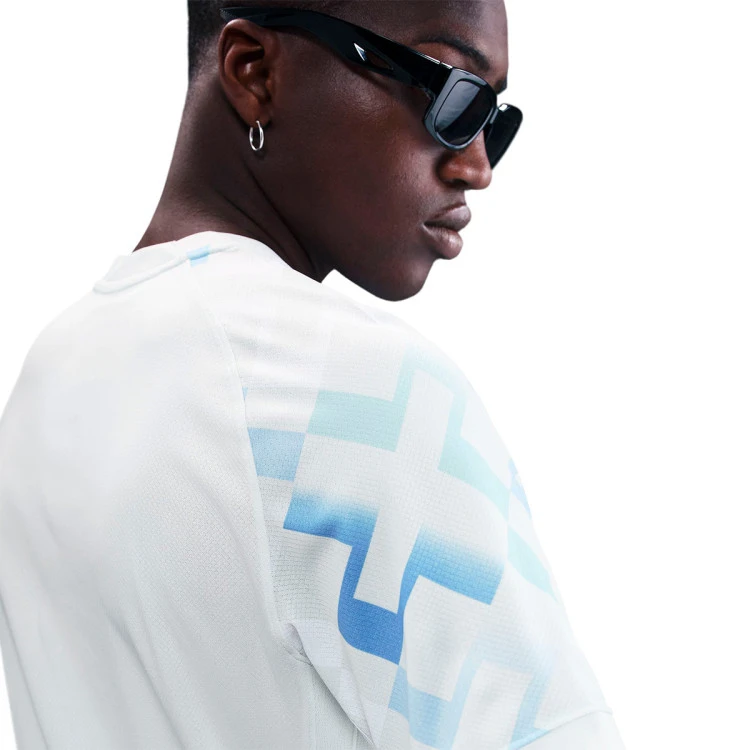 camiseta-nike-inter-milan-segunda-equipacion-2025-2026-ghost-aqua-white-blue-void-full-sponsor-3