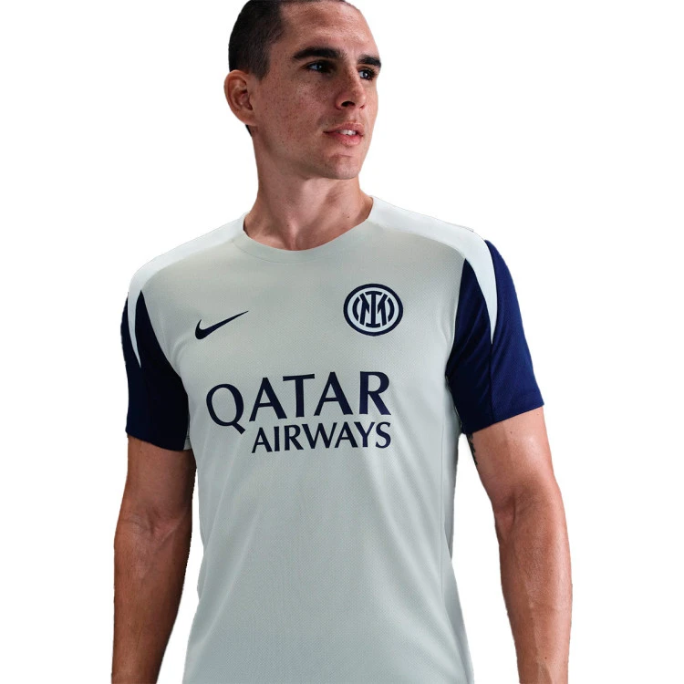 camiseta-nike-inter-milan-training-2025-2026-grey-haze-blue-void-ghost-aqua-blue-void-full-2