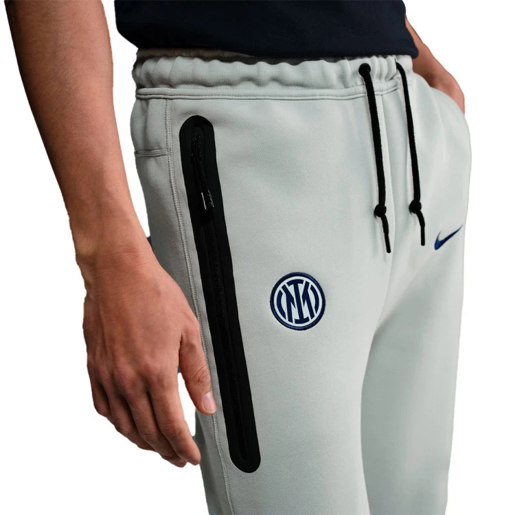 pantalon-largo-nike-inter-milan-fanswear-2025-2026-grey-haze-blue-void-no-sponsor-4