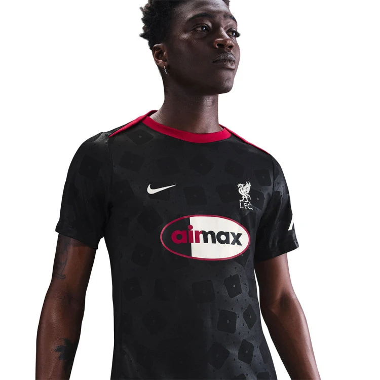 camiseta-nike-liverpool-fc-pre-match-2025-2026-black-coconut-milk-full-sponsor-2