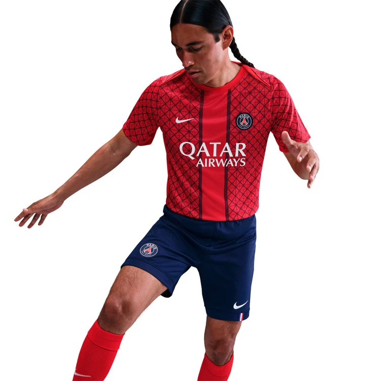 camiseta-nike-psg-pre-match-2025-2026-university-red-midnight-navy-white-full-spon-4