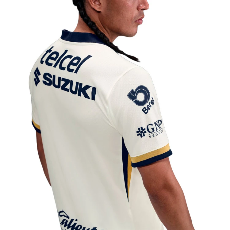 camiseta-nike-pumas-primera-equipacion-2025-2026-sail-club-gold-full-sponsor-5