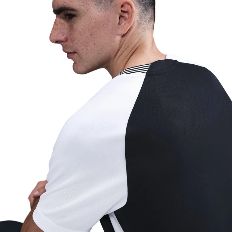 camiseta-nike-corinthians-segunda-equipacion-2025-2026-black-white-white-no-sponsor-away-3