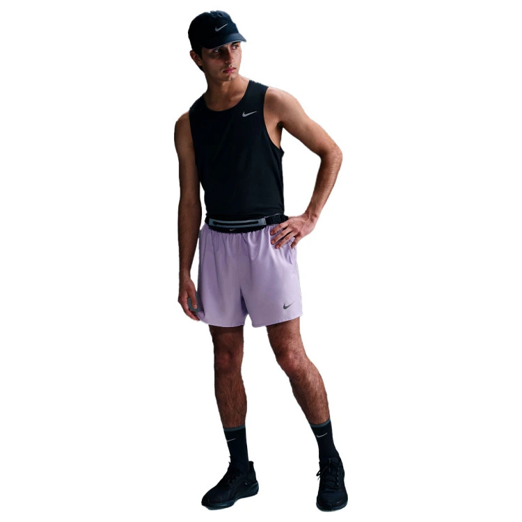 pantalon-corto-nike-challenger-hydrangeas-hydrangeas-reflective-silv-5