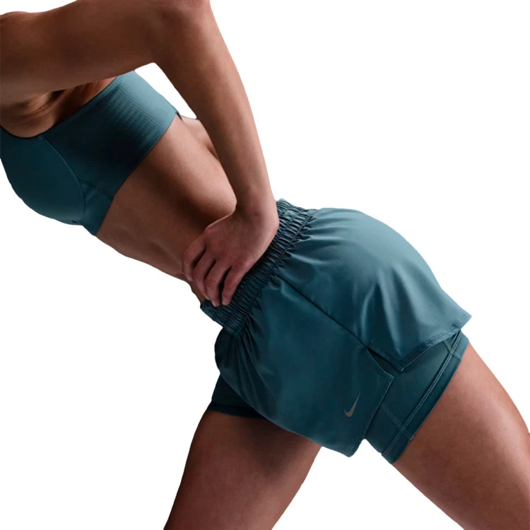 pantalon-corto-nike-one-mujer-smokey-blue-reflective-silv-3