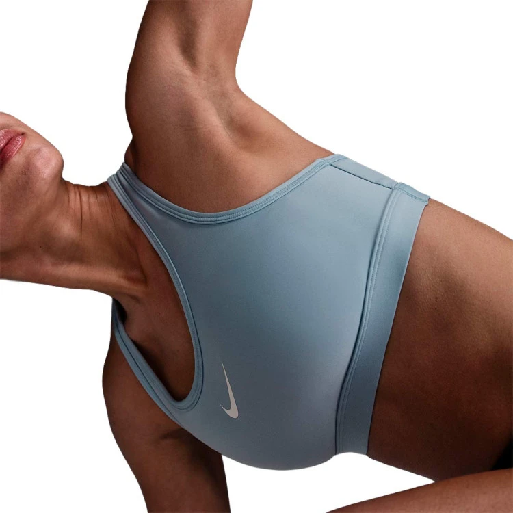 sujetador-nike-swoosh-medium-support-mujer-light-armory-blue-light-armony-blue-white-2