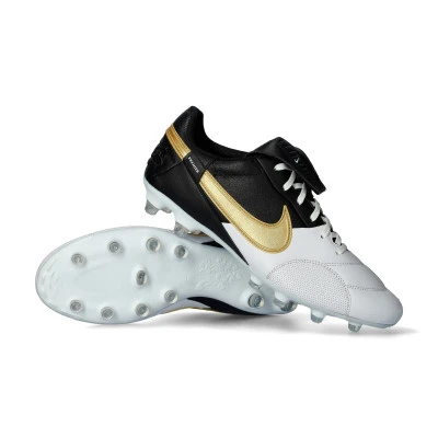 Chaussure de football Premier III FG