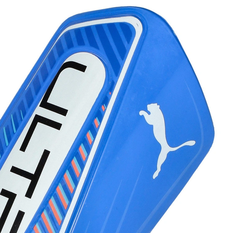 espinillera-puma-ultra-light-sleeve-azul-1
