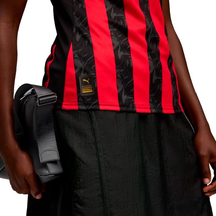 camiseta-puma-ac-milan-primera-equipacion-2025-2026-mujer-red-3