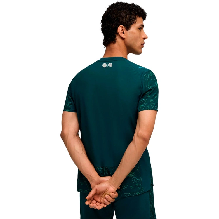 camiseta-puma-authentic-manchester-city-cuarta-equipacion-2025-2026-green-terrain-1