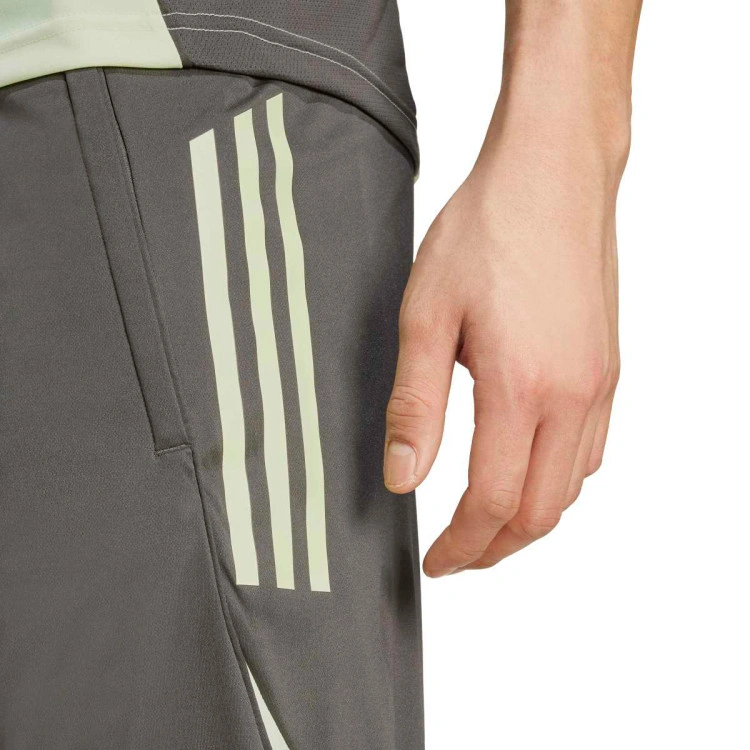 pantalon-corto-adidas-real-madrid-training-2025-2026-utility-grey-4