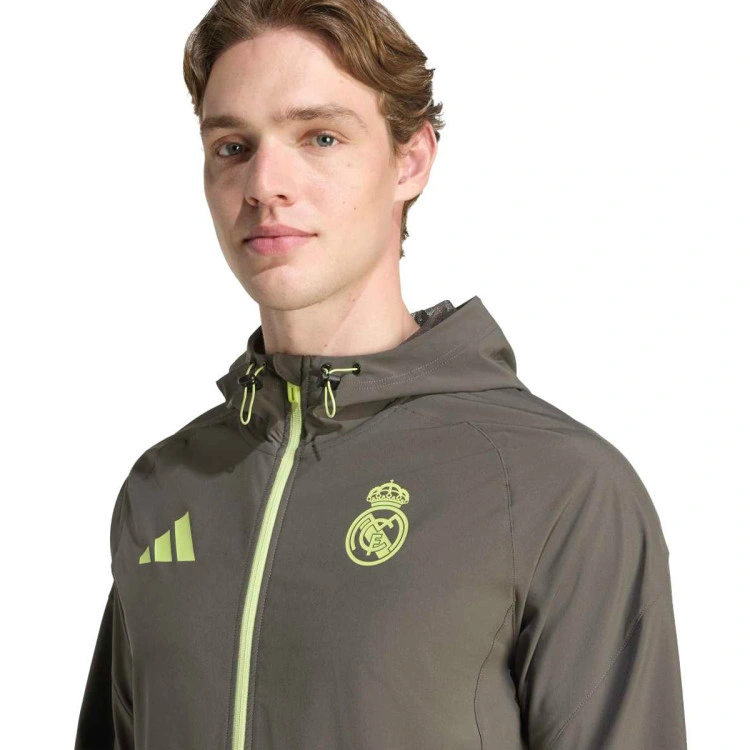 chaqueta-adidas-real-madrid-fanswear-2025-2026-utility-grey-semi-frozen-yellow-2