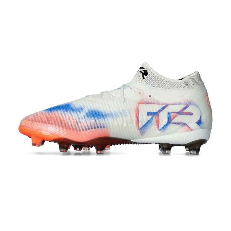 bota-puma-future-8-ultimate-ag-mujer-white-black-glowing-red-2