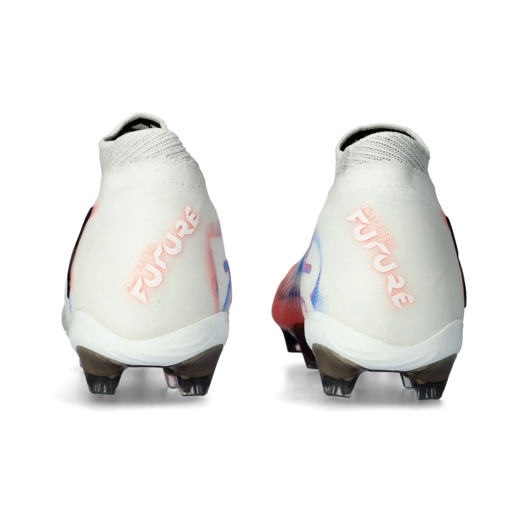 bota-puma-future-8-ultimate-fg-mujer-white-black-glowing-red-4
