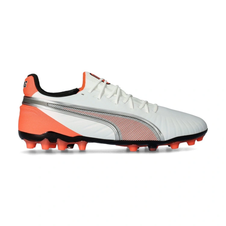 bota-puma-king-ultimate-mg-white-silver-glowing-red-black-1